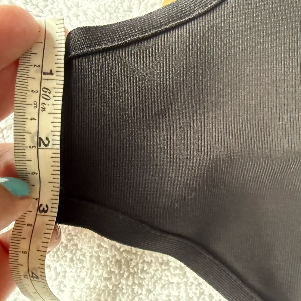Black Seamless Crop Tank & High Waist Brief Set - Picture 5 of 7